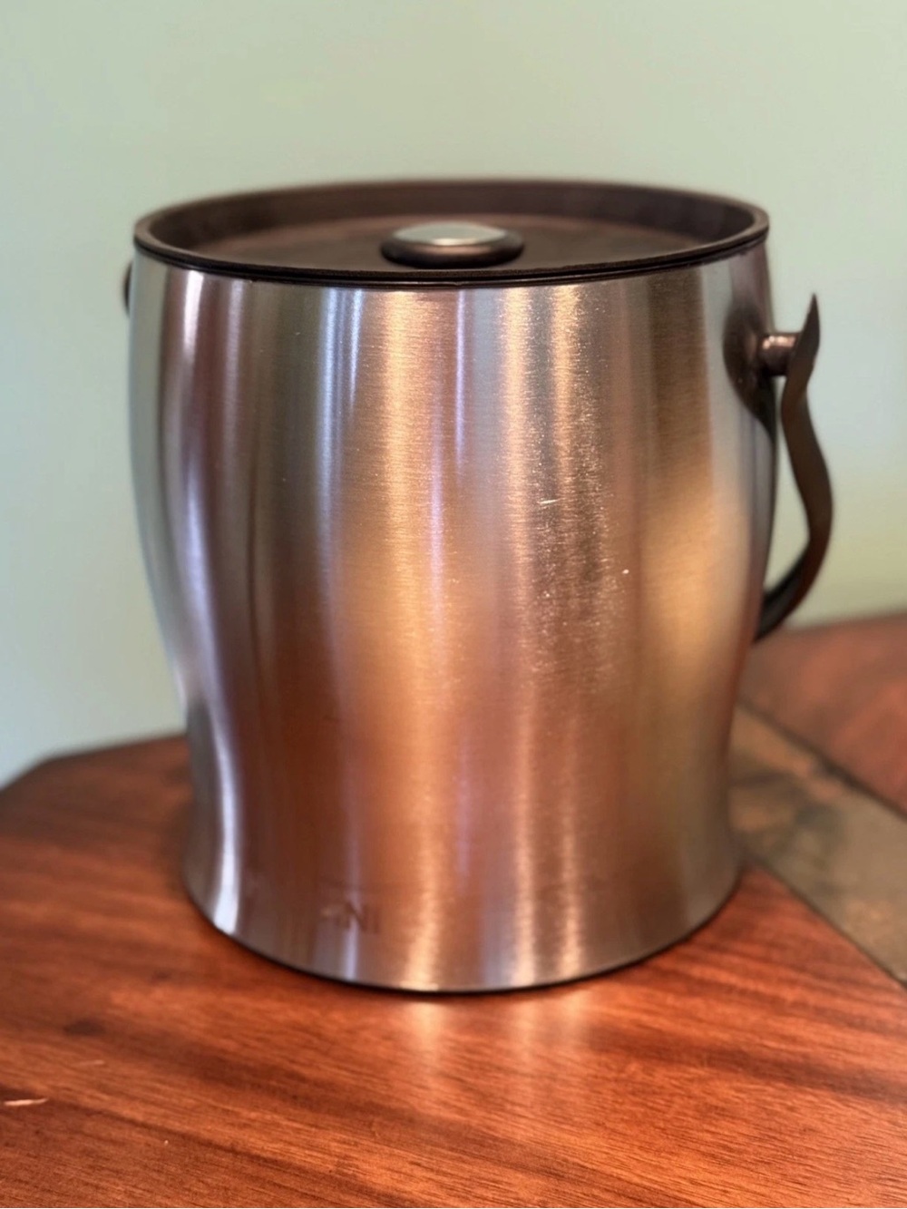 Houdini Double-walled Stainless Steel Ice Bucket 9”H x 8”W
